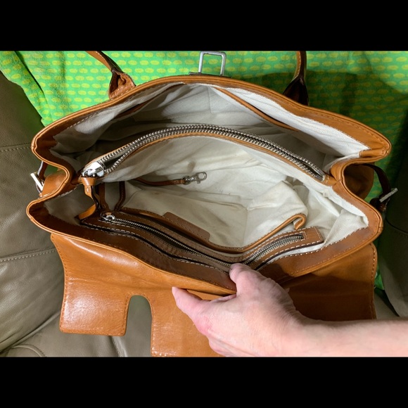 Handbag - Picture 3 of 4